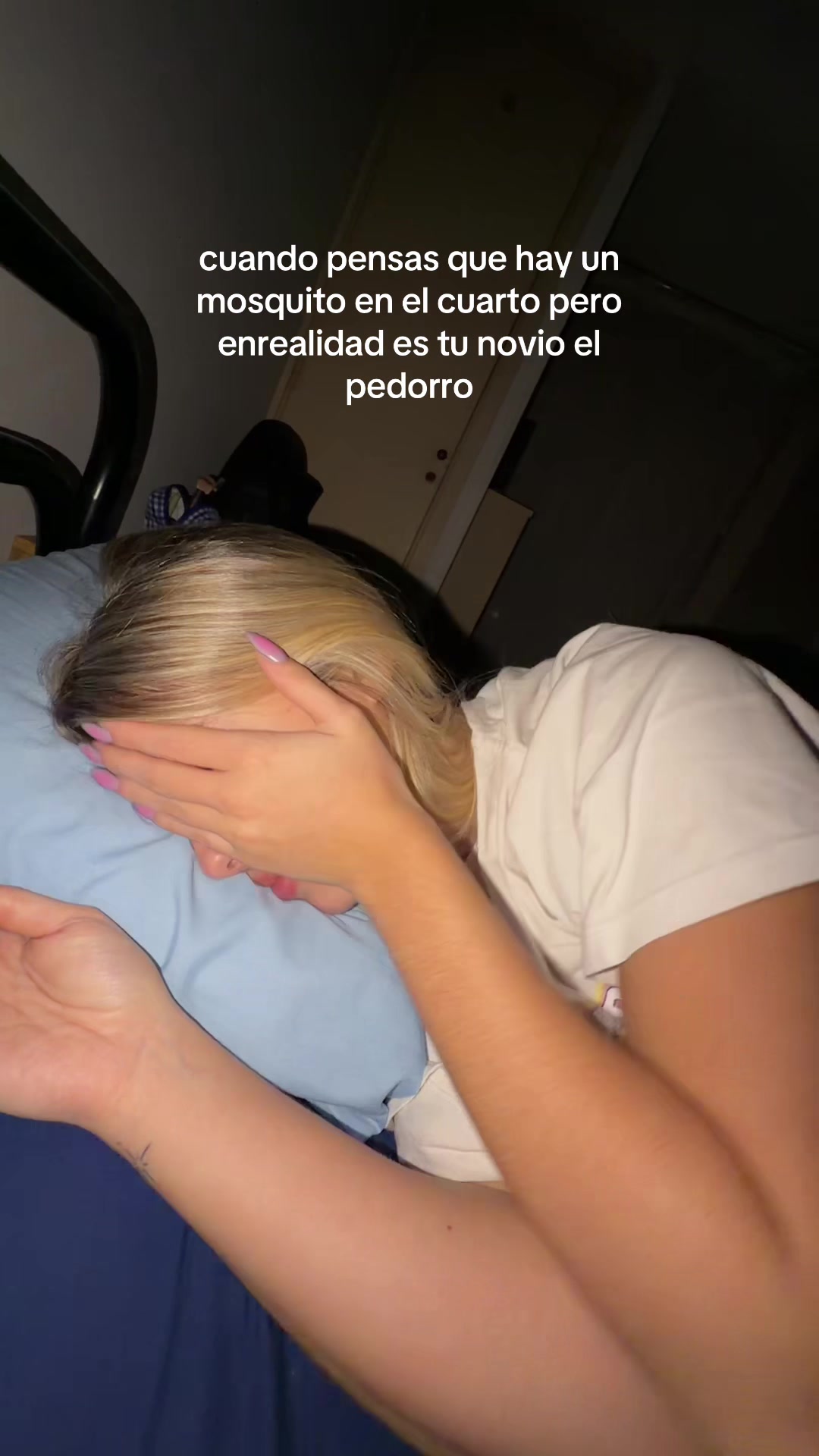 @✧₊⁺ vicky albino ✧₊⁺
