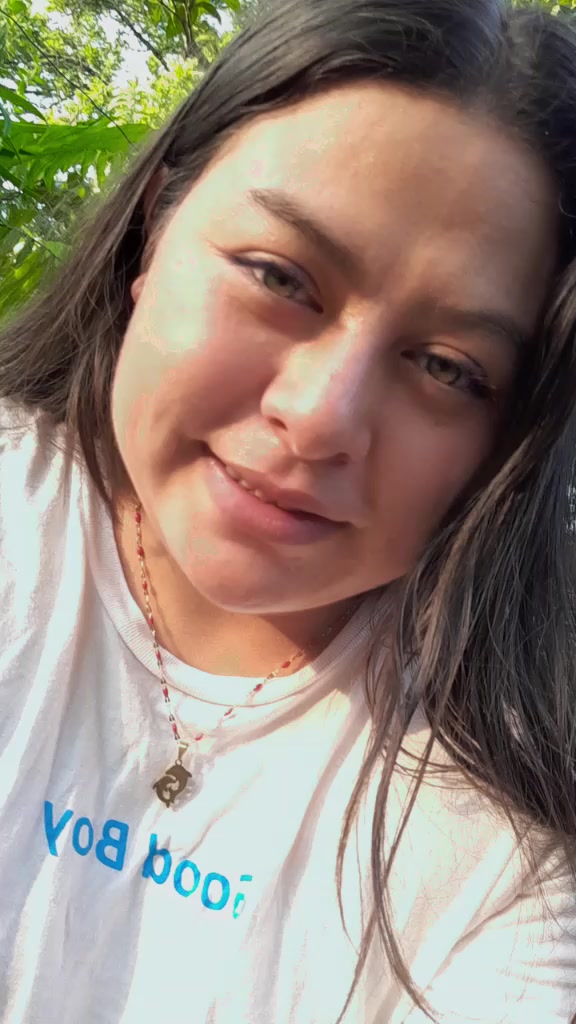 @Yackie🌼Ojitos😻 💚