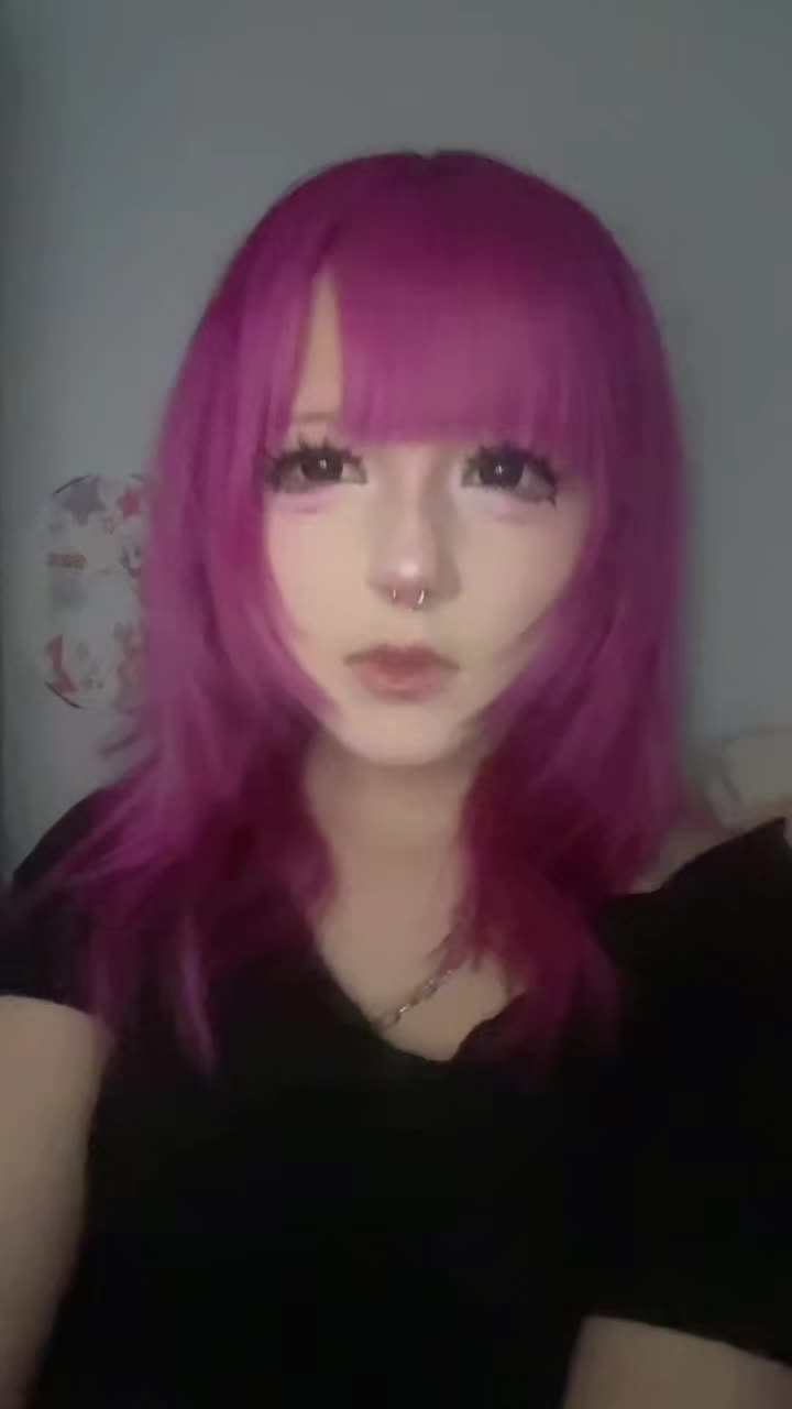 @(▀▀̮▀) Me: