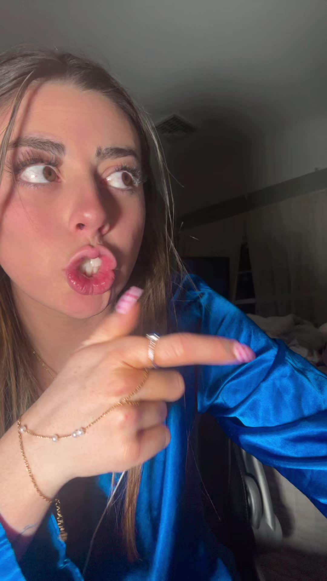 @annieocogs