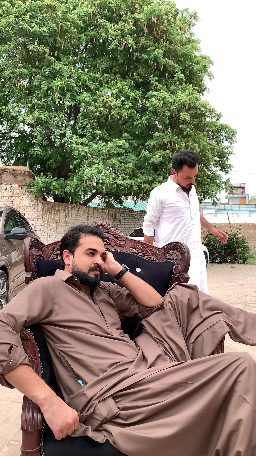 @Junii shah (جونی شاہ)