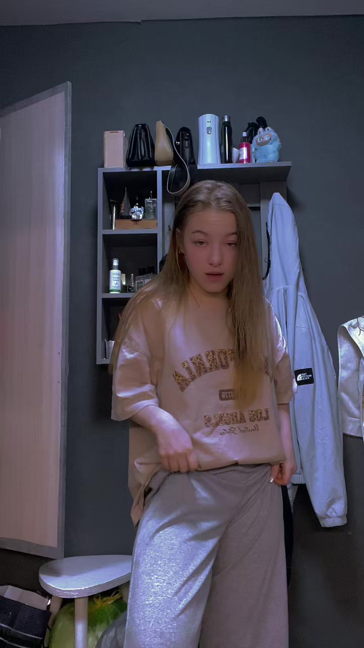 @🍑Танцующий орешек🍑