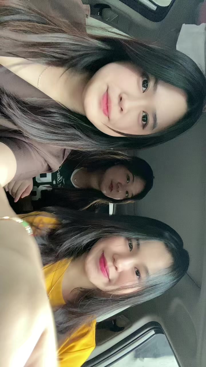 @elsylaurens_
