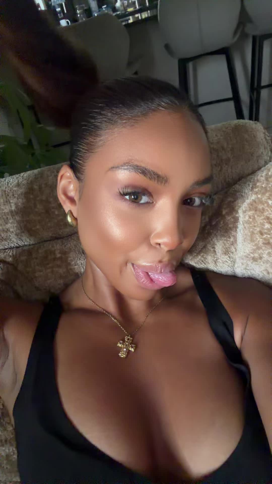 @Islands Girl 🏝️