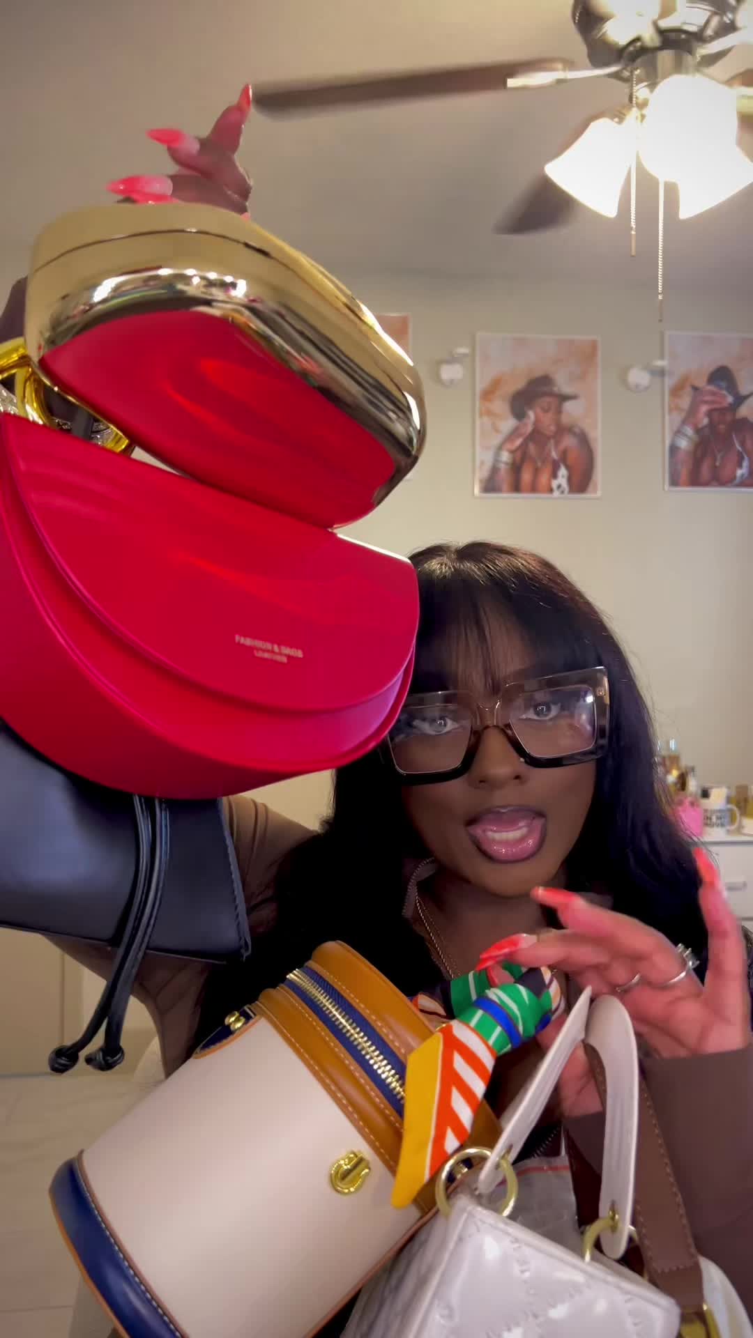 @Ju Superhuman | Curvy Creator