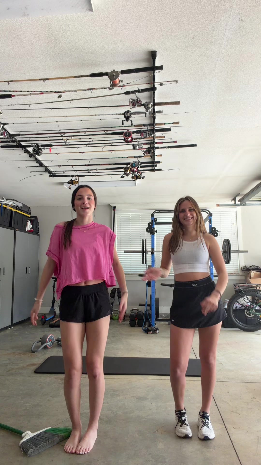 @Elly_spamm