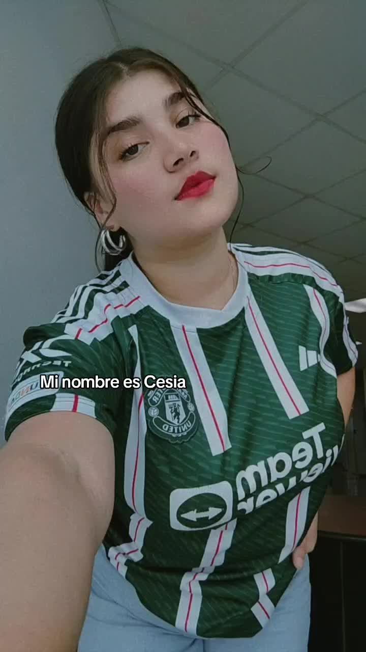 @Cesia 🍒