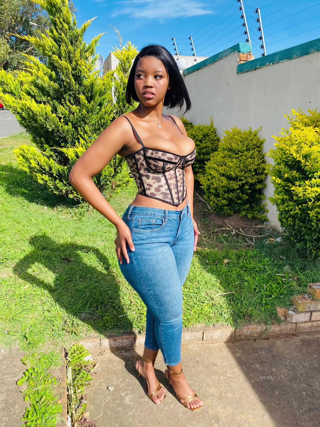 @AfricanBeauty