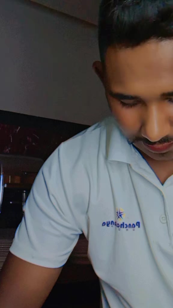 @AashishЁЯл╢тЭдя╕ПЁЯй╣
