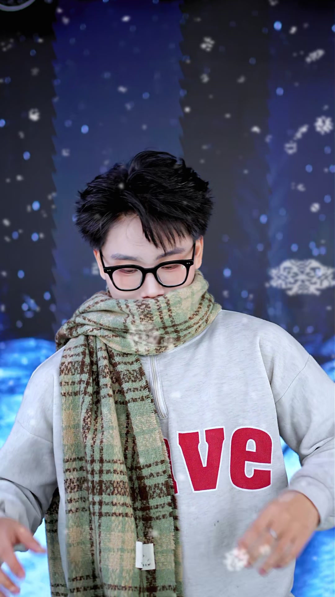 @PHOENIX 🐦&zwj;🔥 Tuyển idol