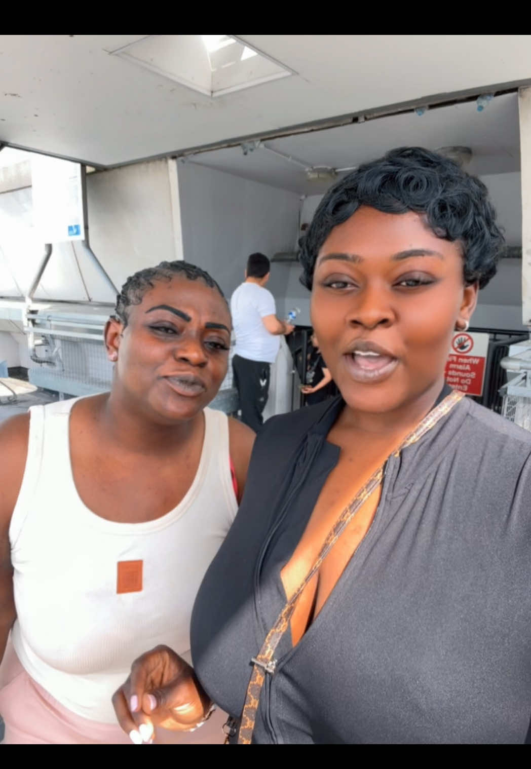 @Akosua🎀🌸