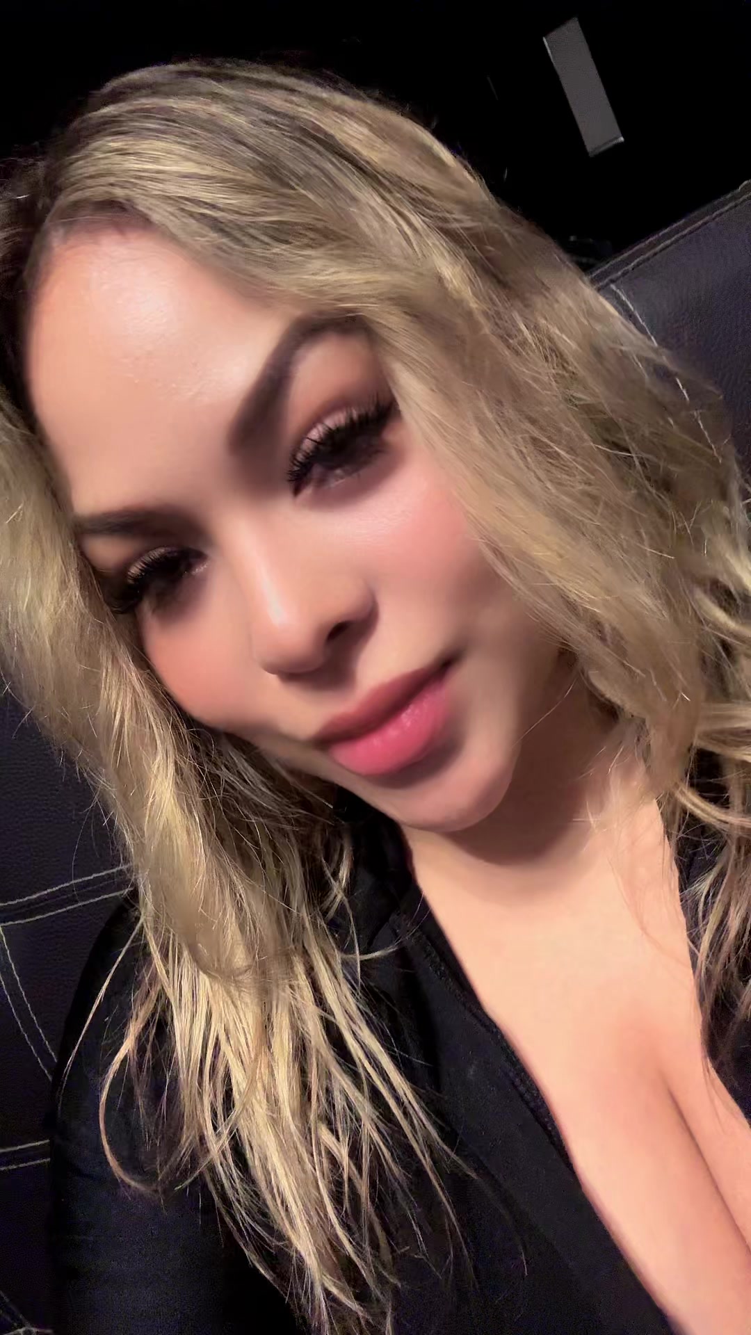 @LEONA♥️