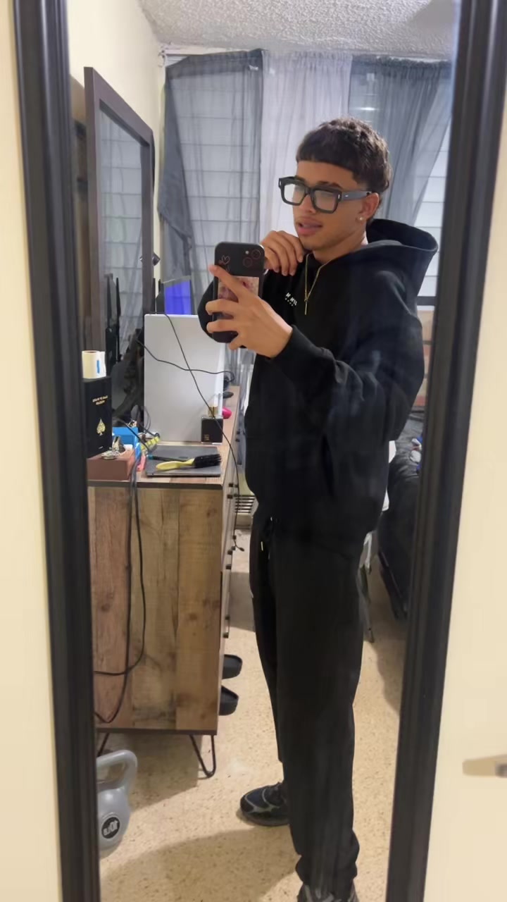 @1.jeydenn