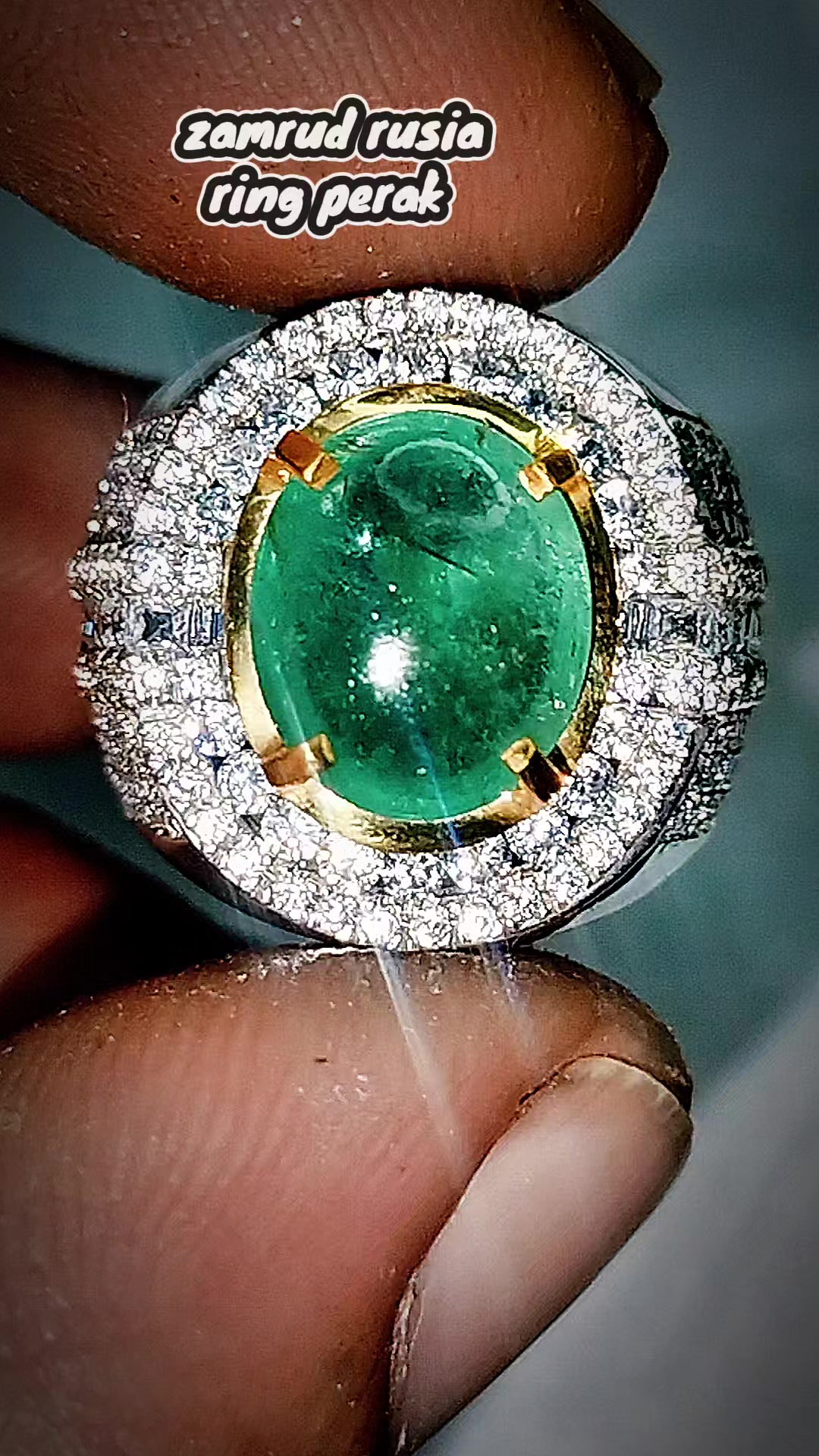 @uzzy gemstone
