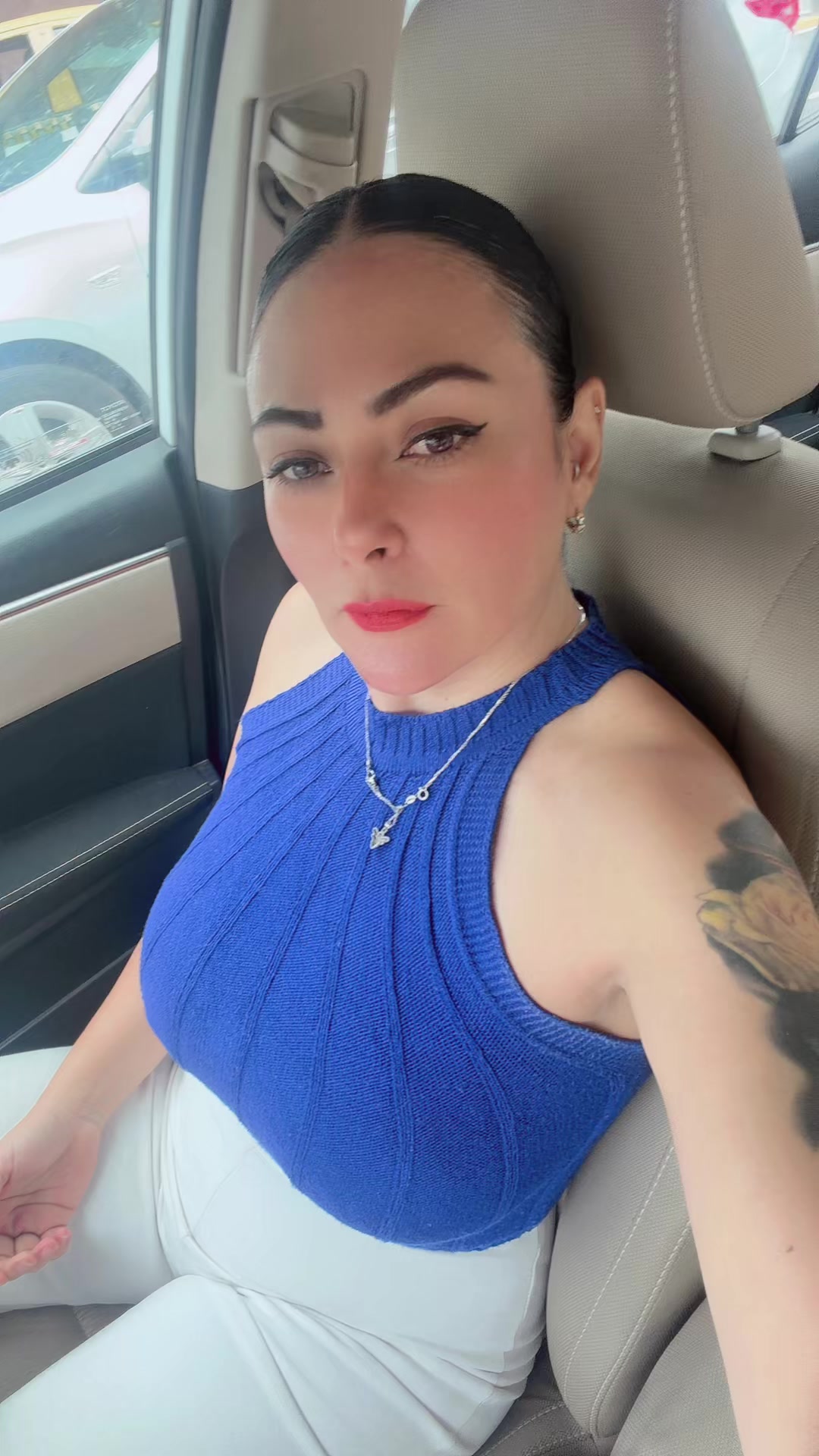 @Vane González