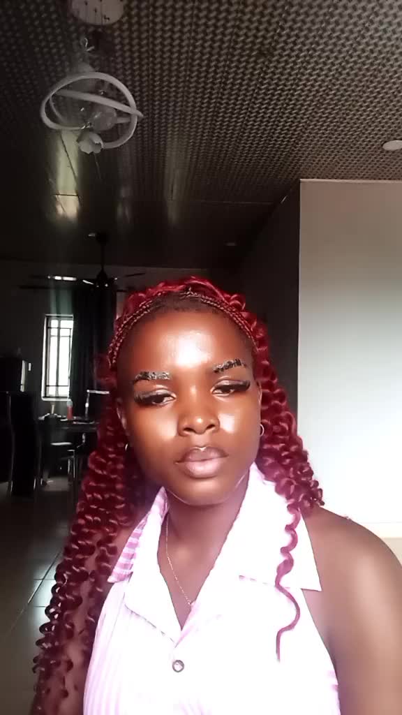 @Bella