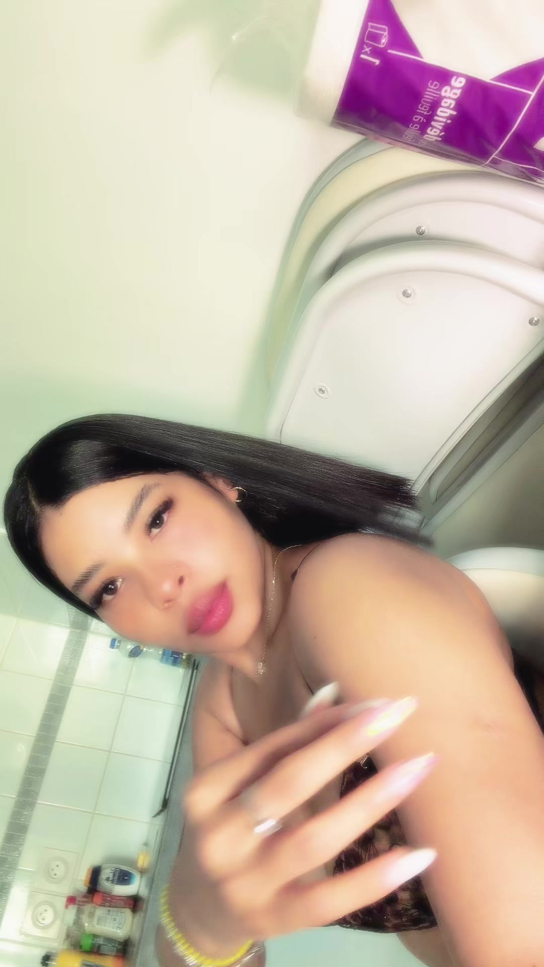 @🦋