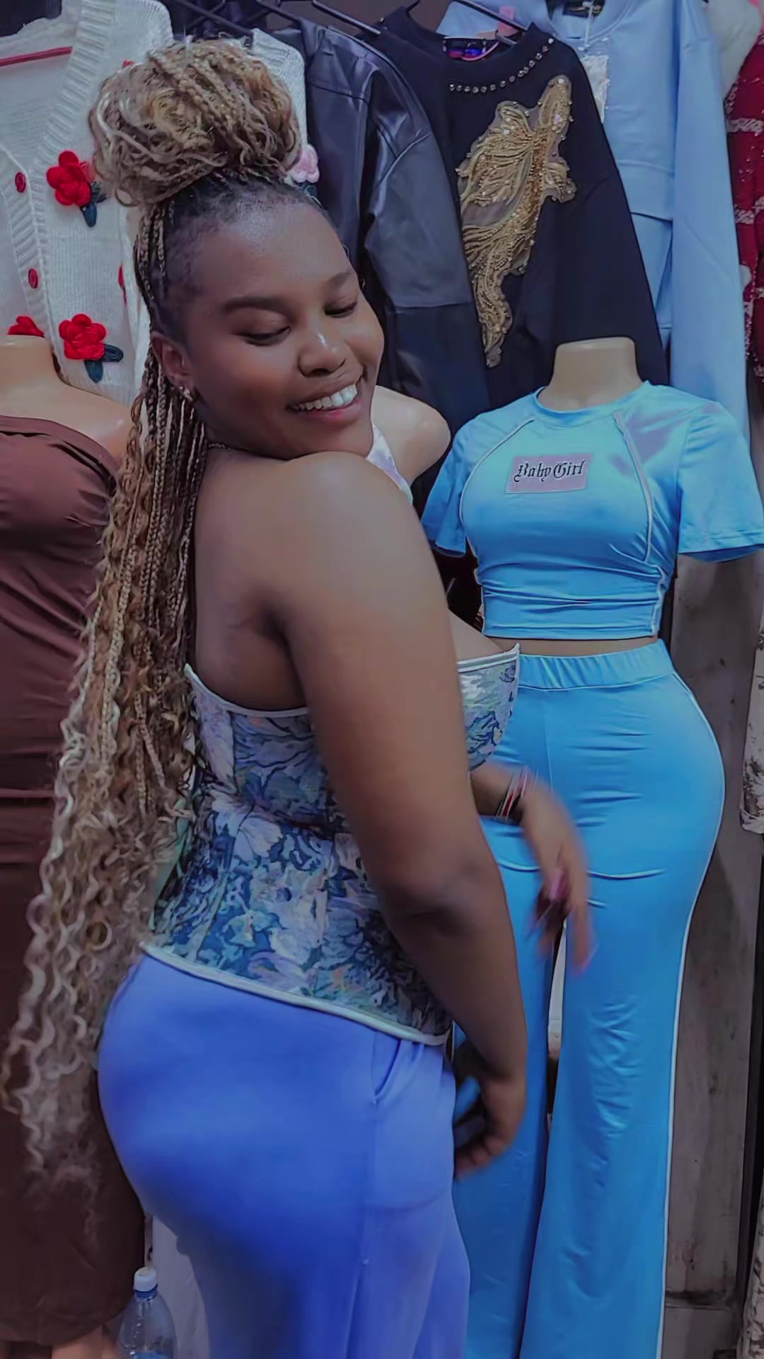 @🦋 T€®®¥💎