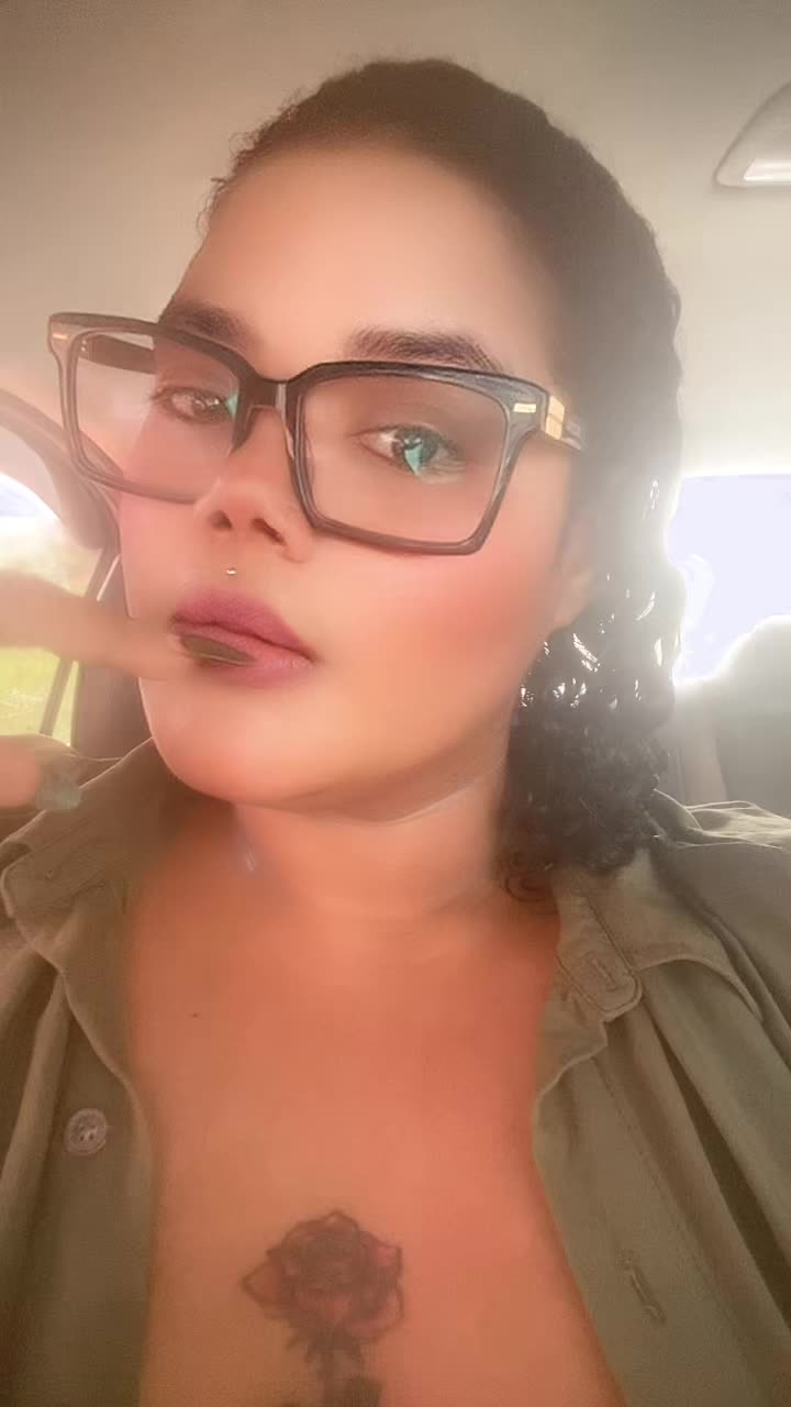 @Desly Marian Ventura
