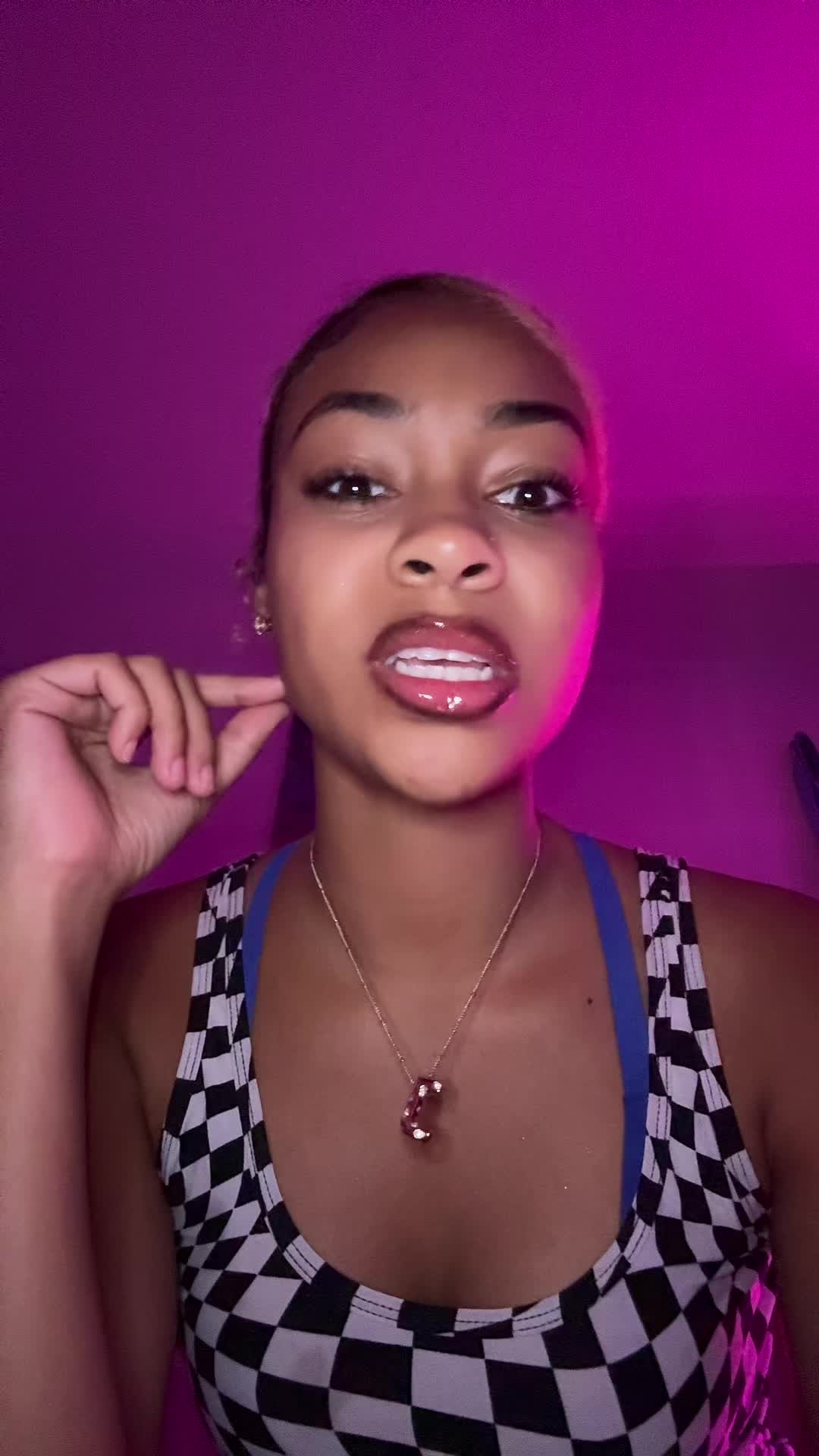@️
