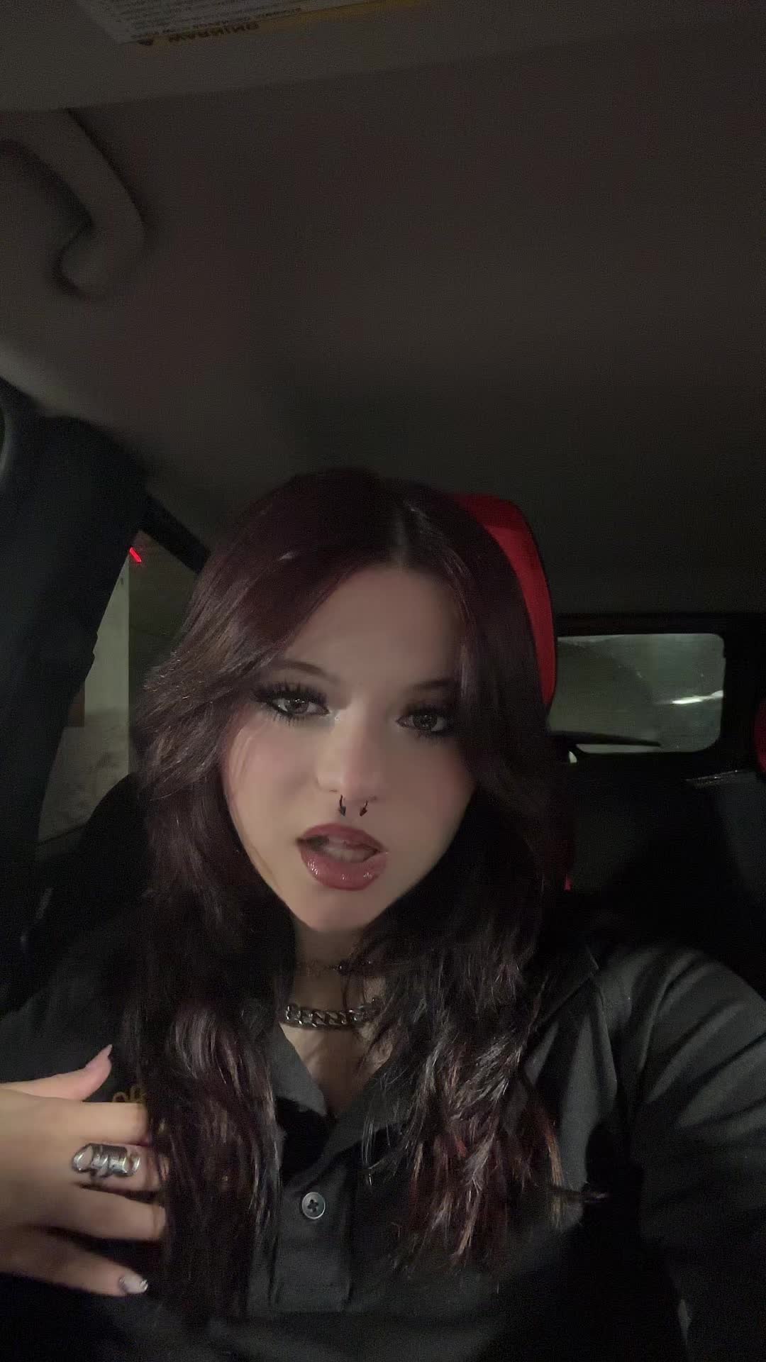 @:3