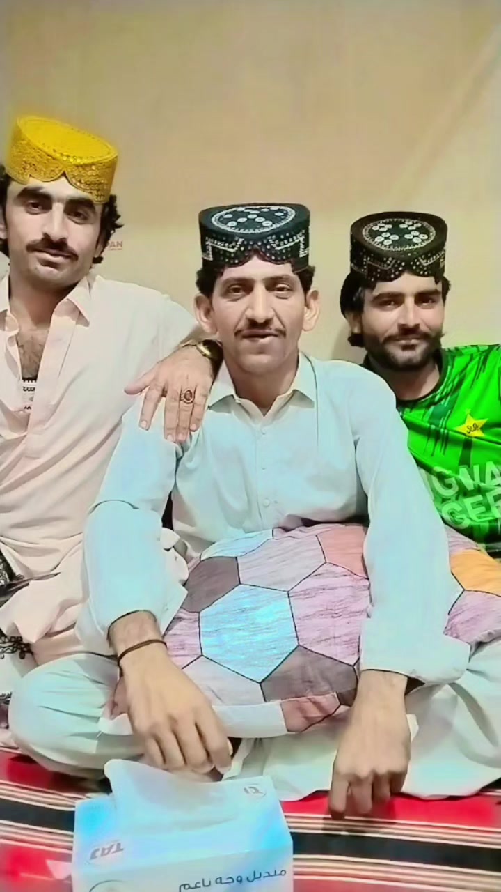 @🇦🇪✈️🇵🇰کنگ بوس سرور جکرانی