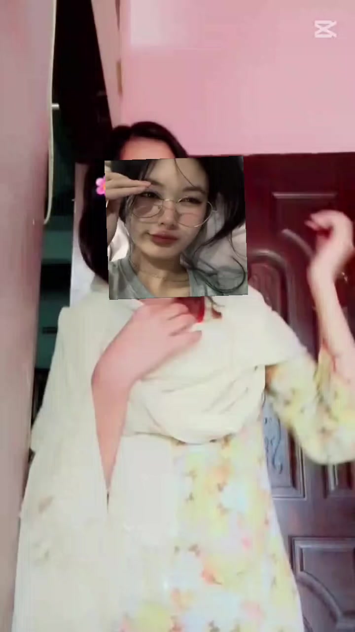 @𝐇𝐎𝐍𝐄𝐘 💗