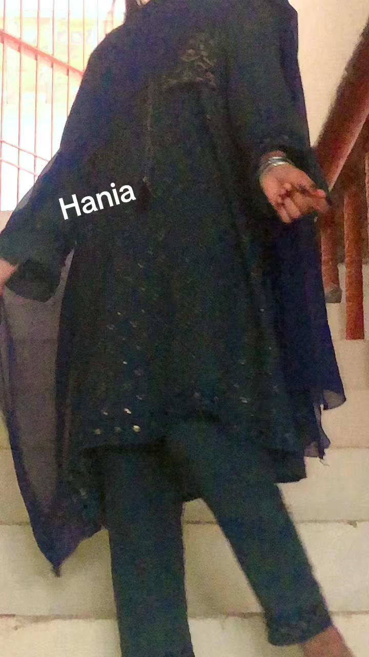 @Hania😎🤗😉