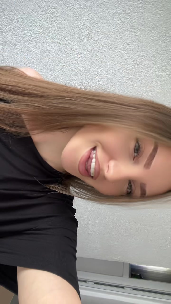 @🖤