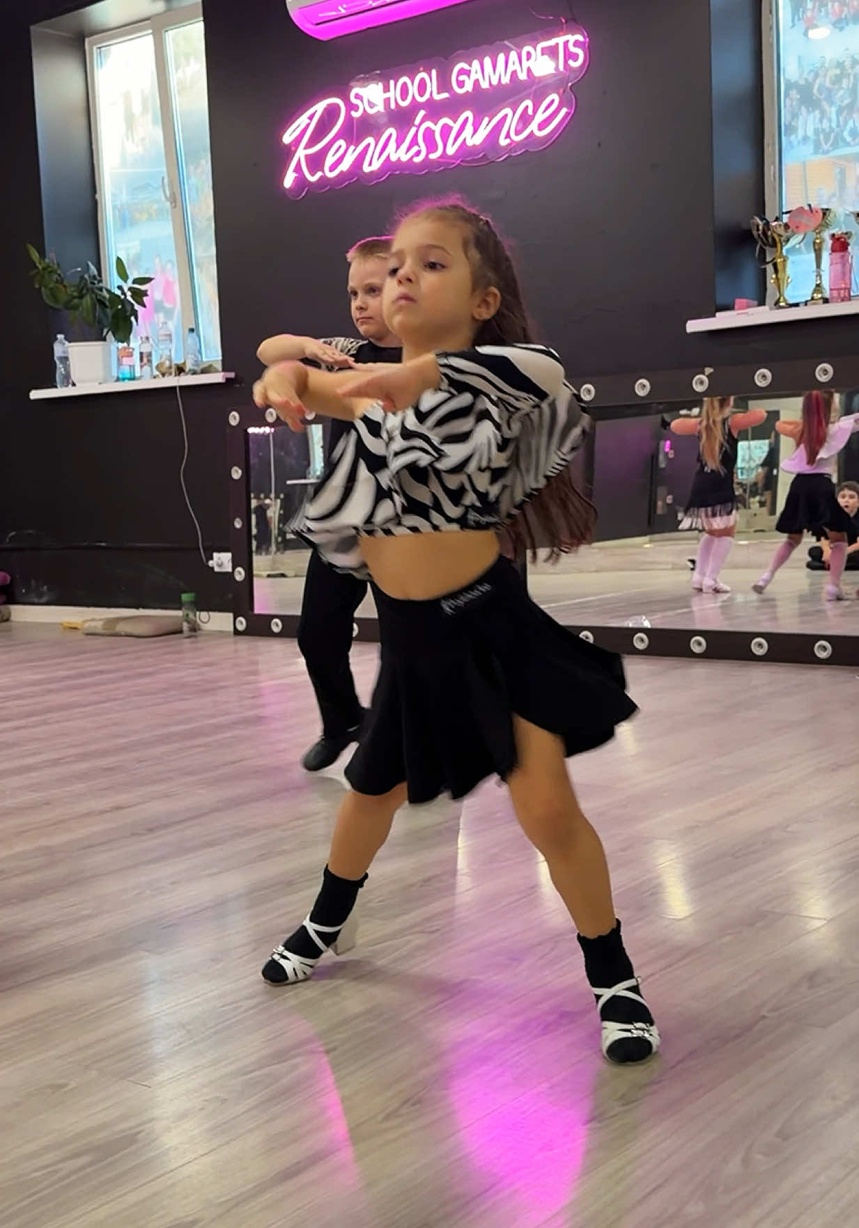 @mykolaienko.dance
