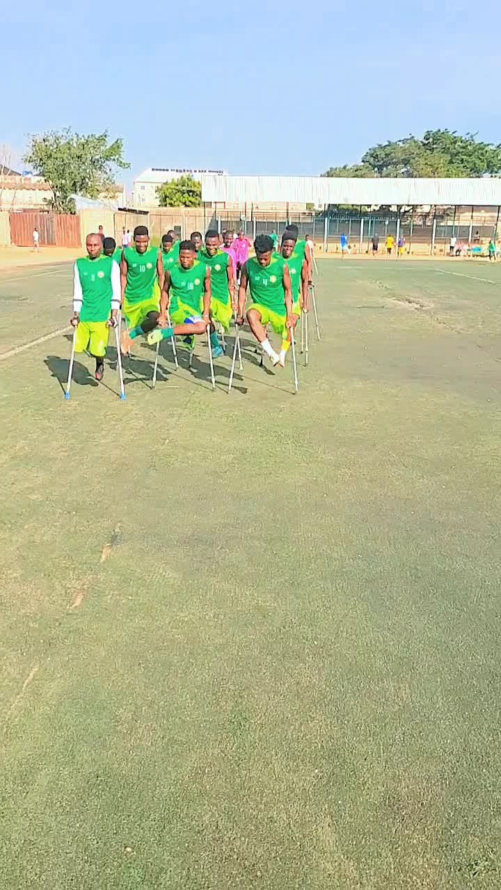 @Najeeb one Leg ⚽