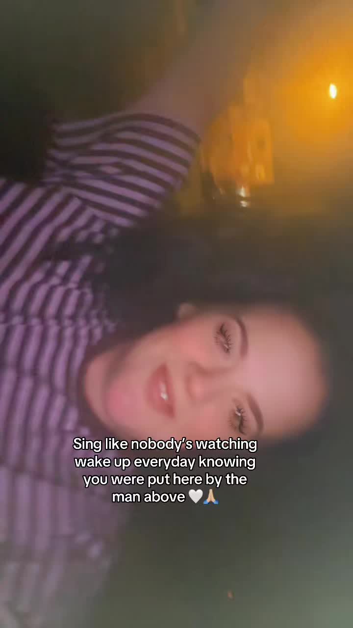 @LAUREN ELIZABETH 🤍