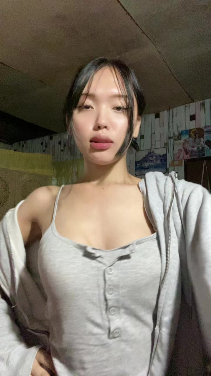 @Riecy