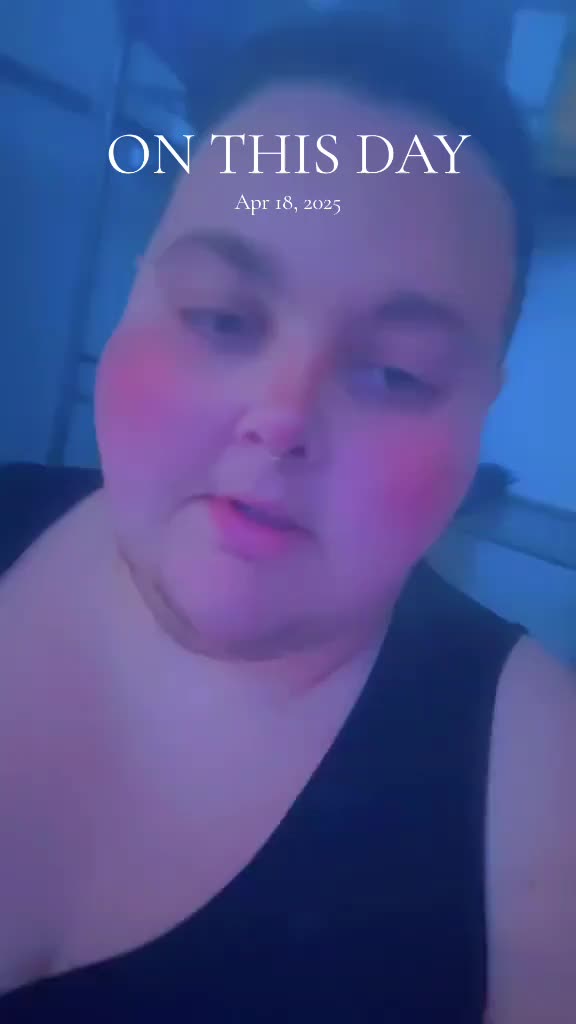@Wolf_Queen