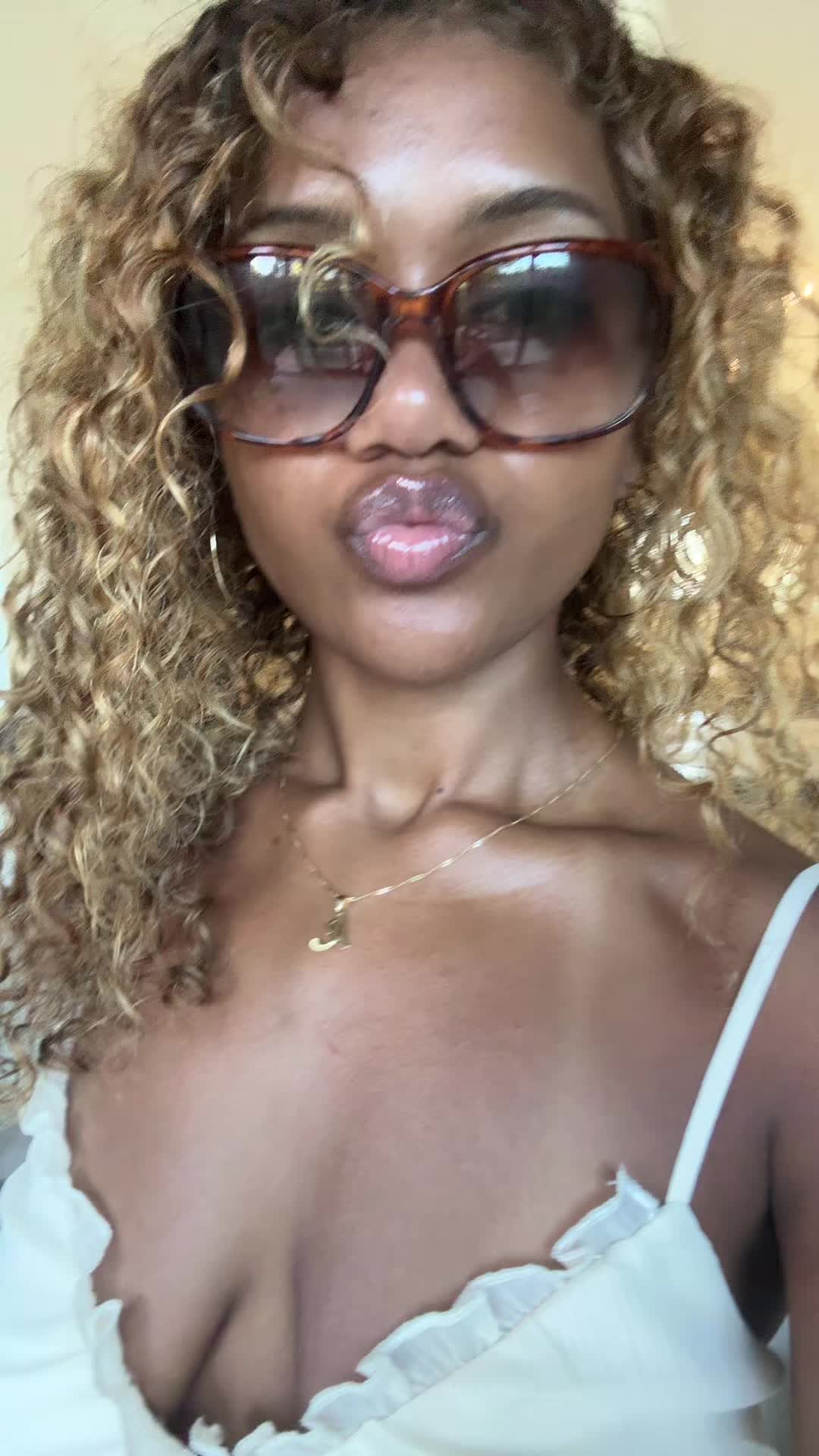 @mandycharm