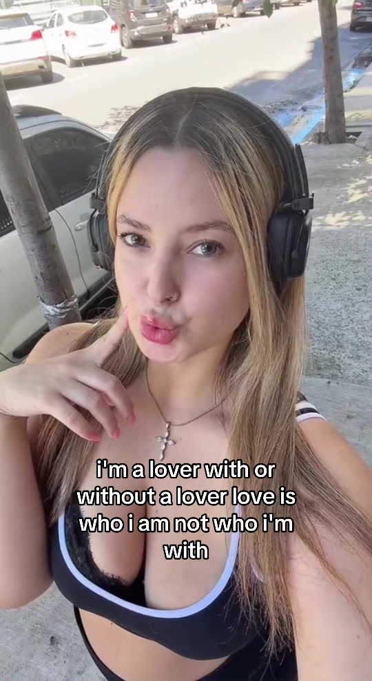 @Emma🦋