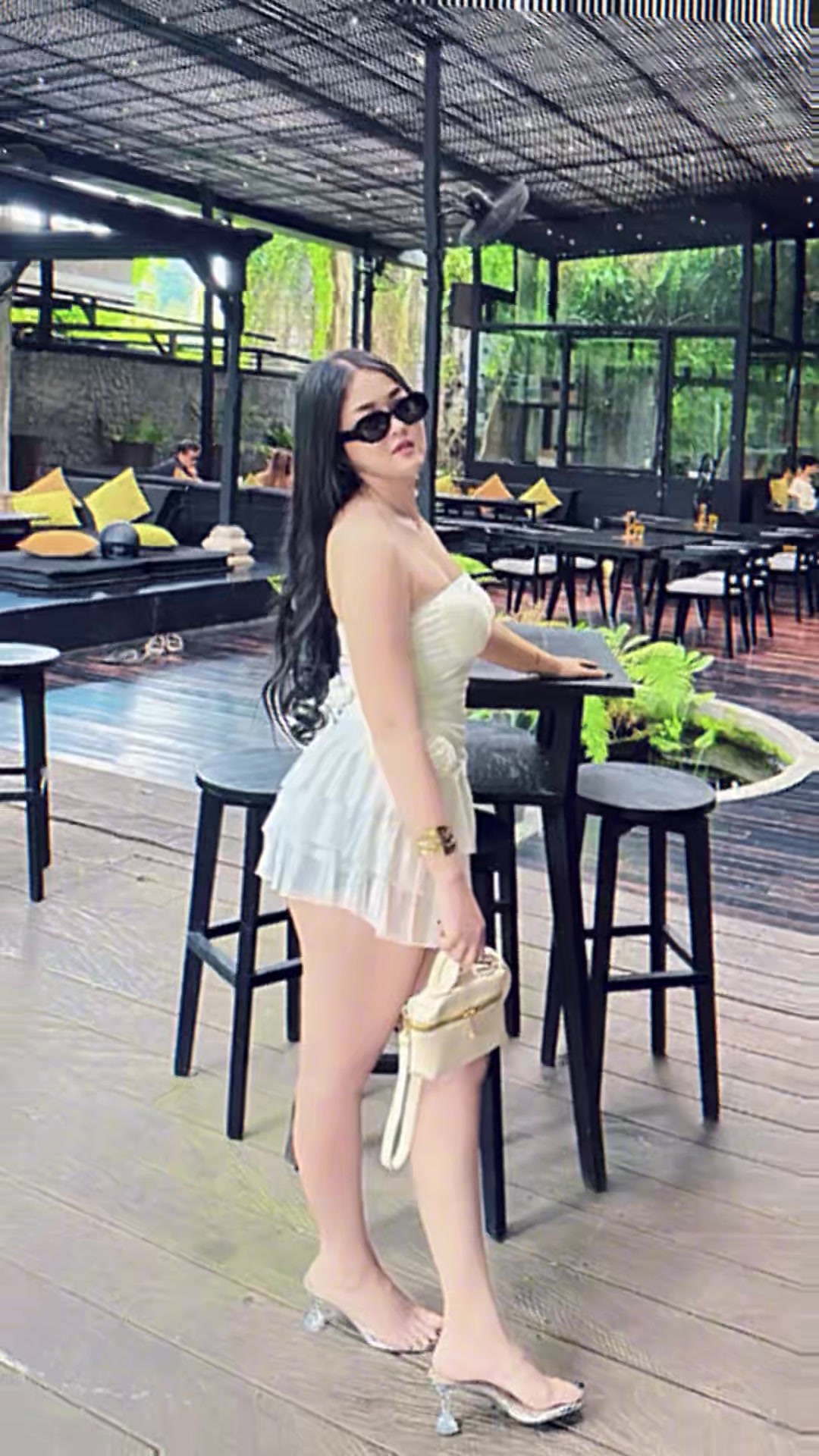 @Ayu Saraswati Dewi, S.M
