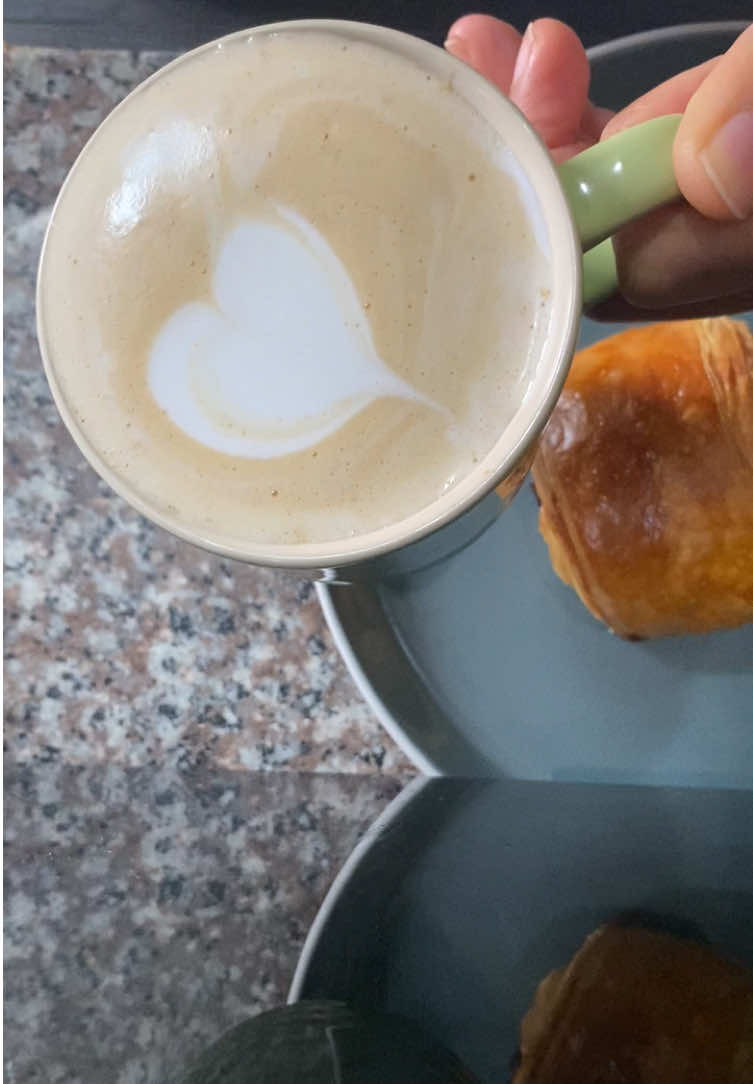 @PrettyyLittleLattes