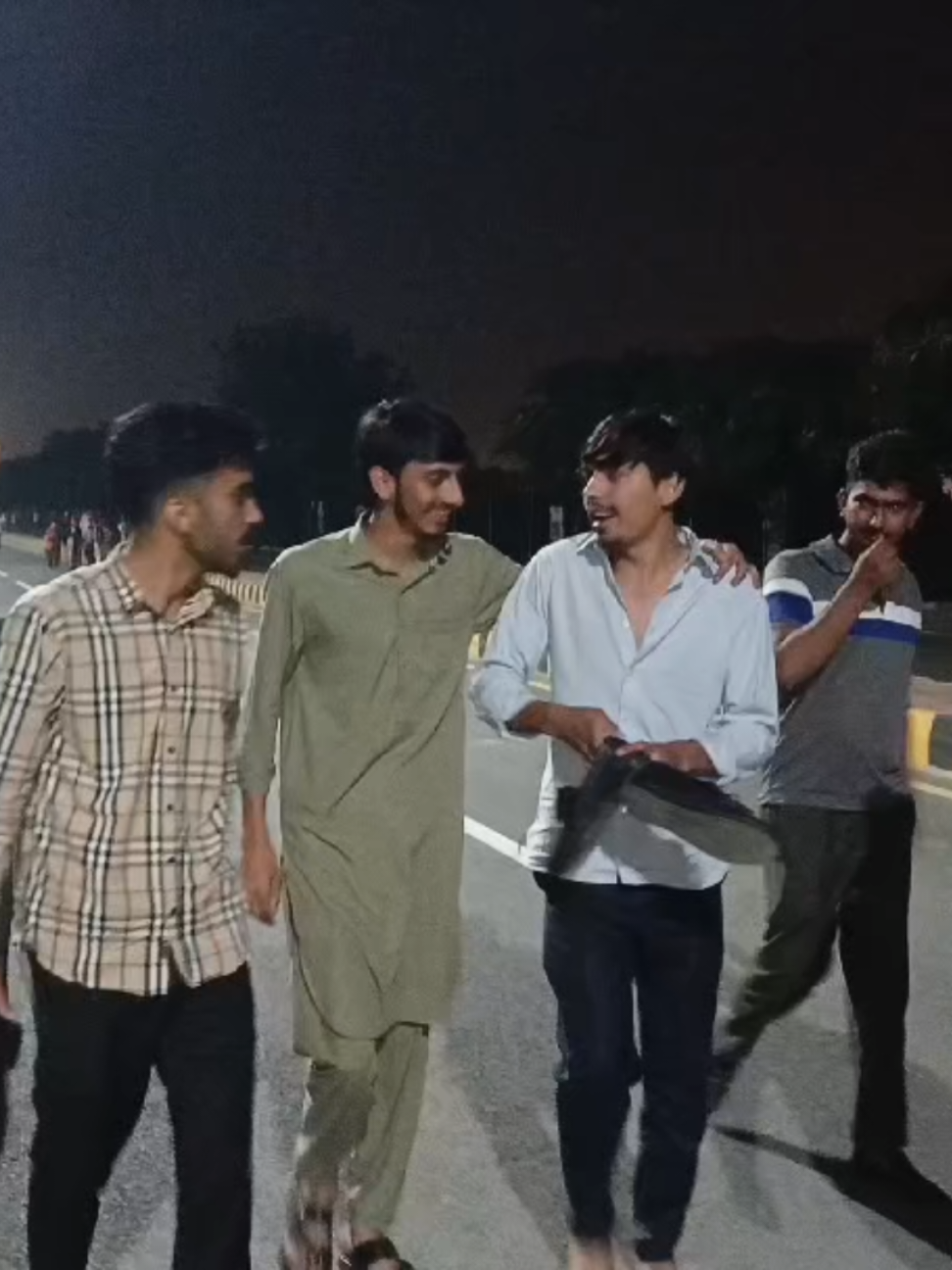 @𝐍𝐎𝐌𝐀𝐍 𝐆𝐔ج𝐀𝐑 🚩