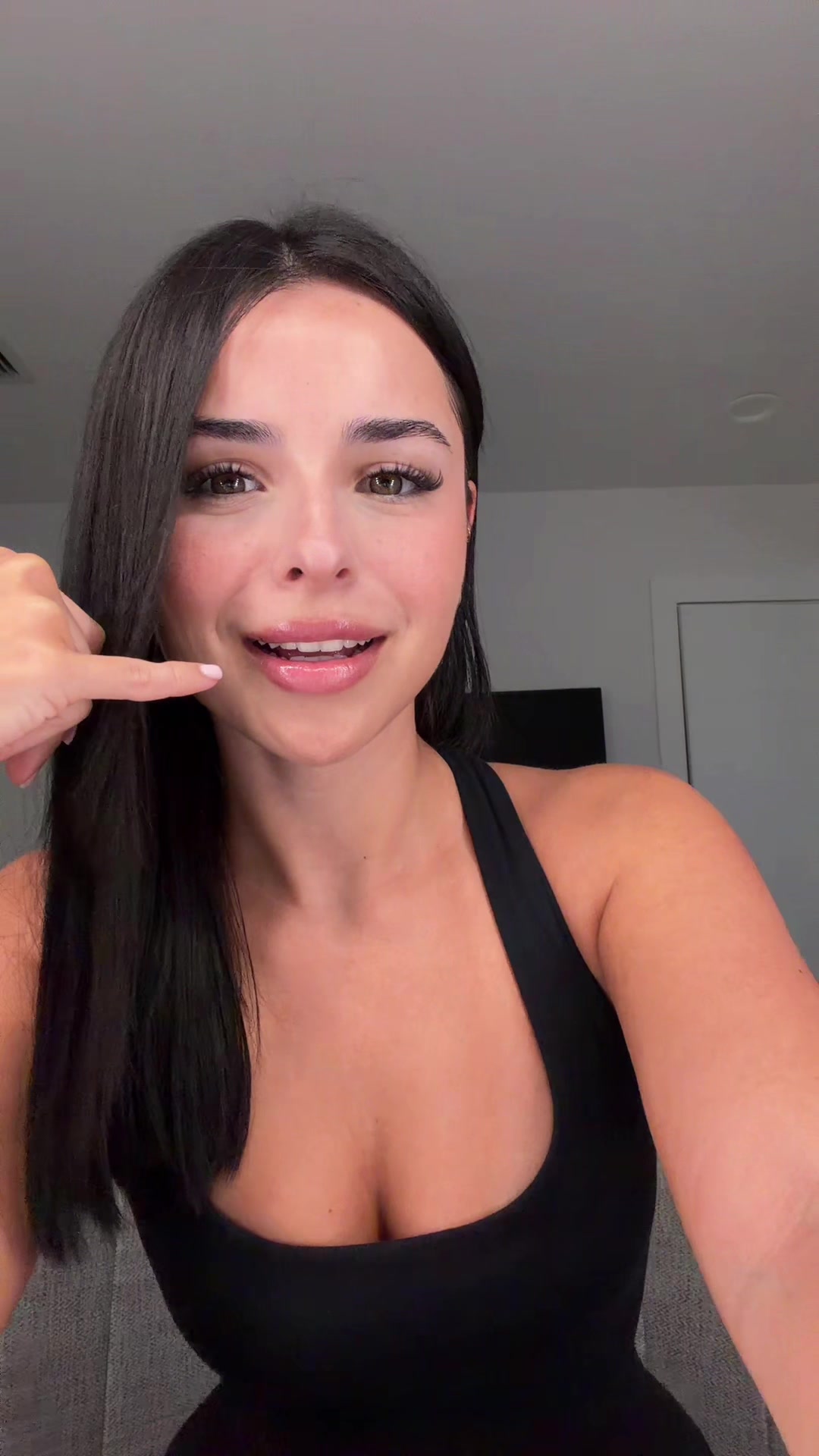 @vickyguez