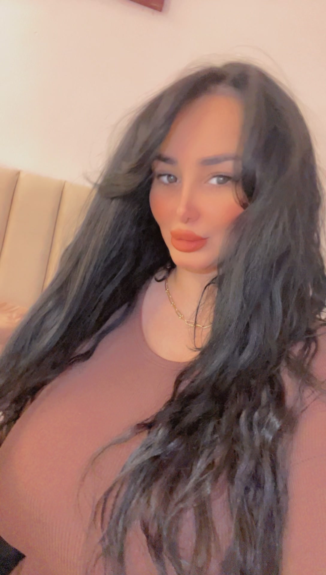 @imenedorya7