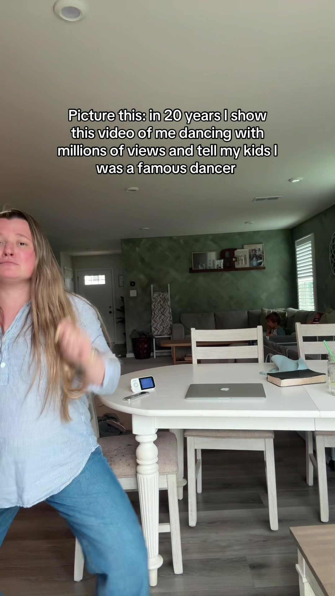 @alexamariebrowniee