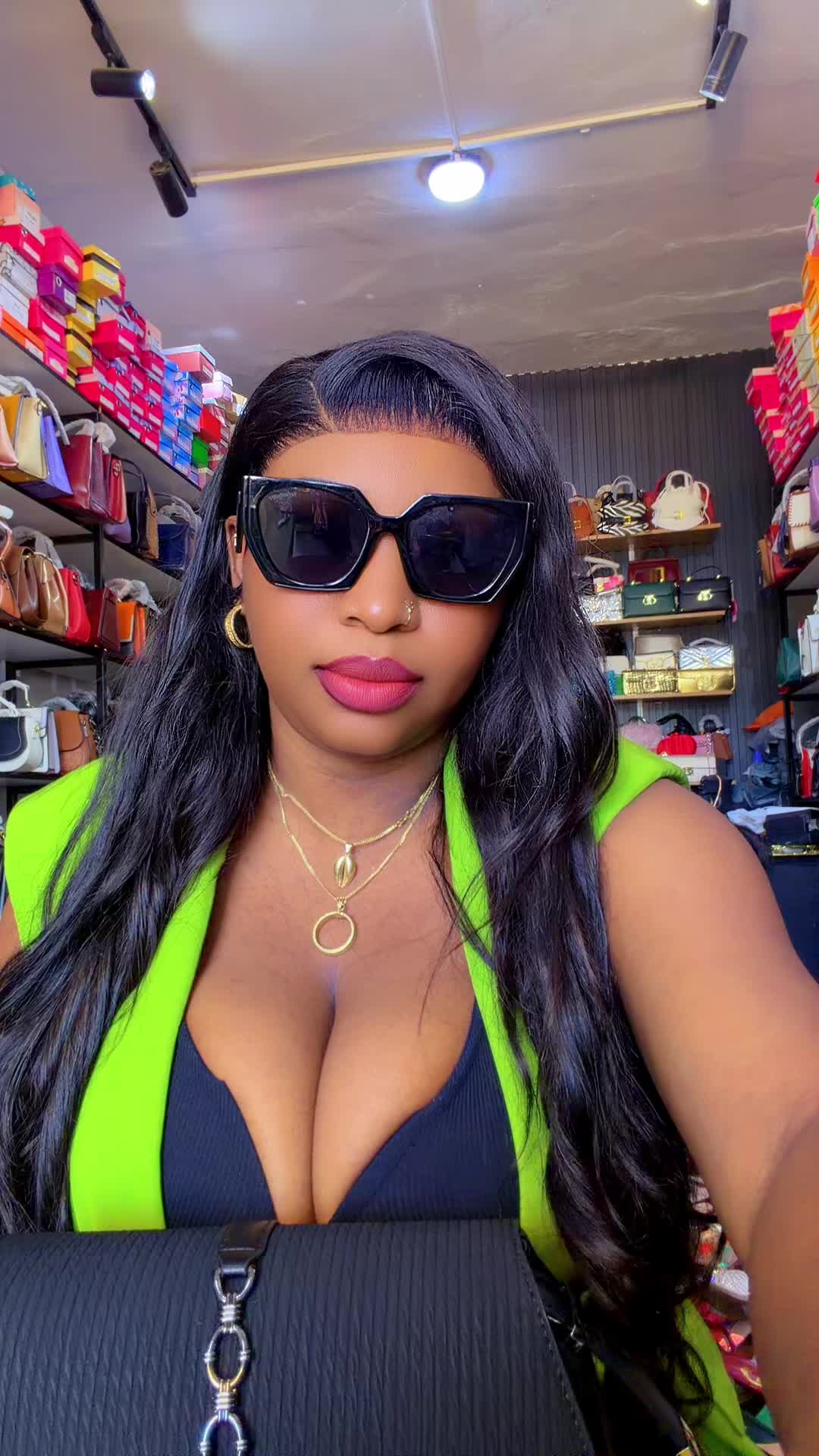 @Fadima la reine des ensembles