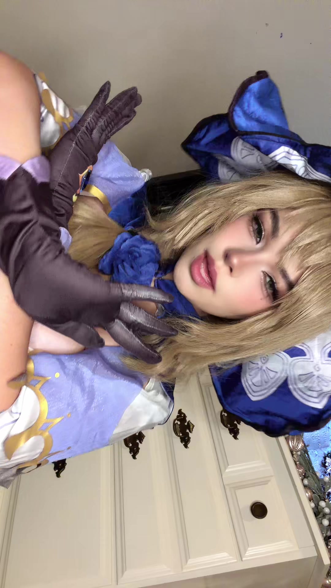 @yoursonly_aurora