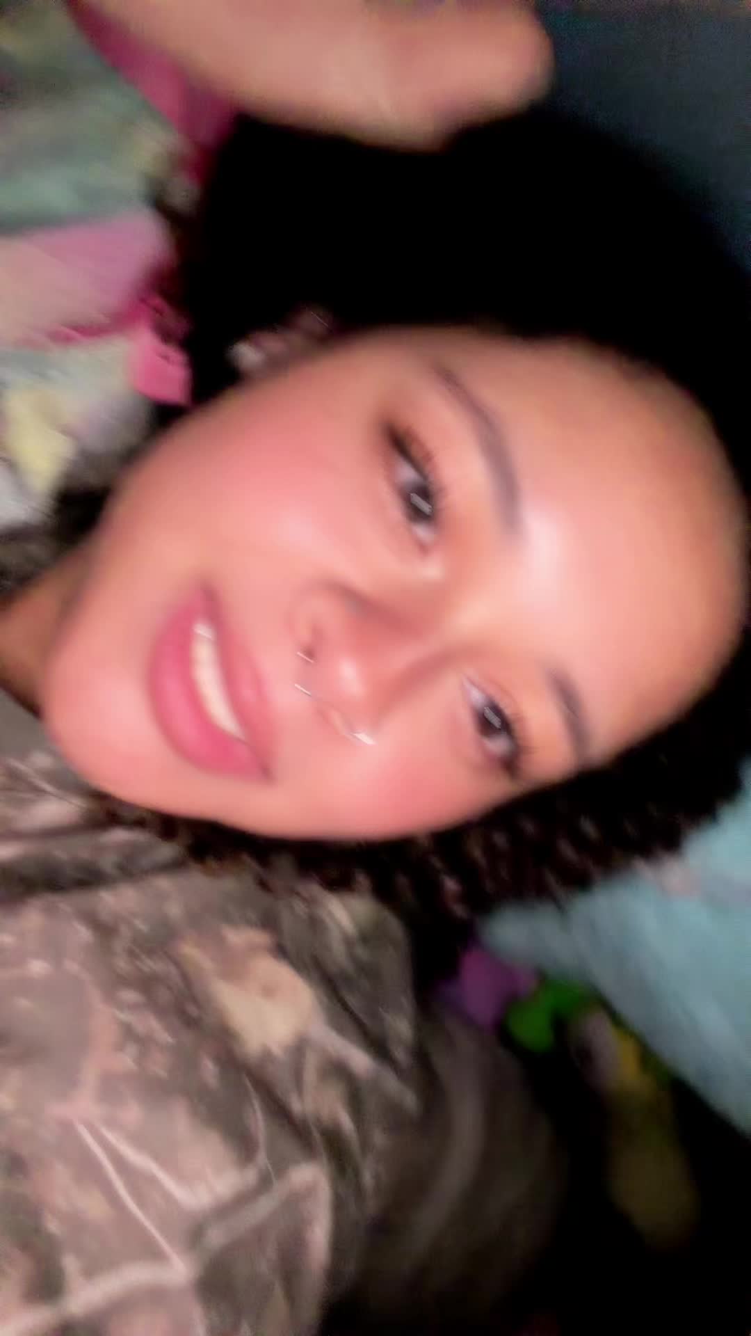 @T<3