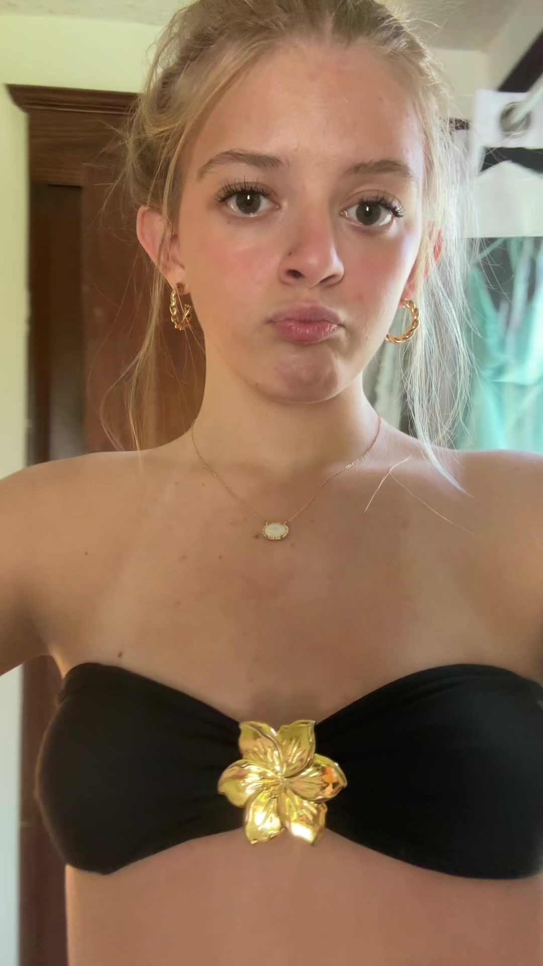 @_
