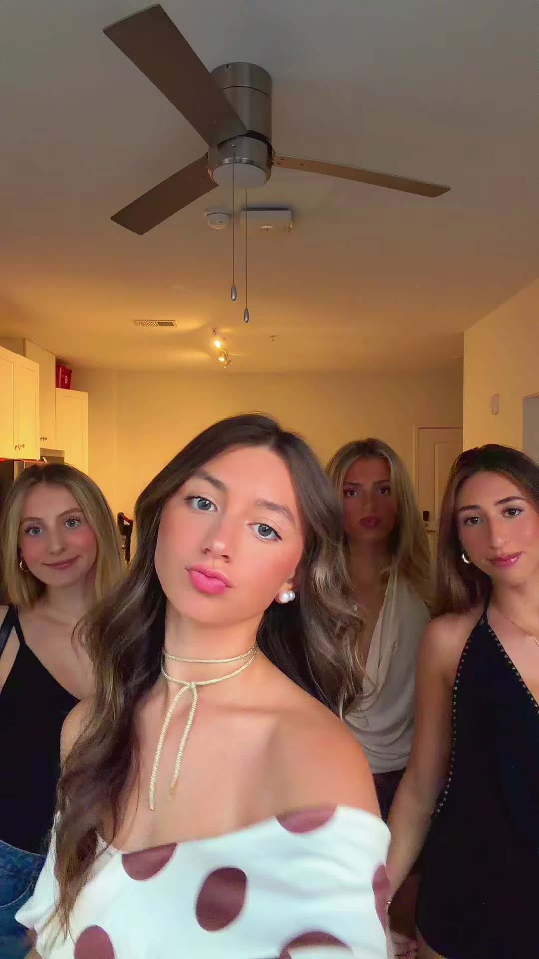 @_lilydanielee