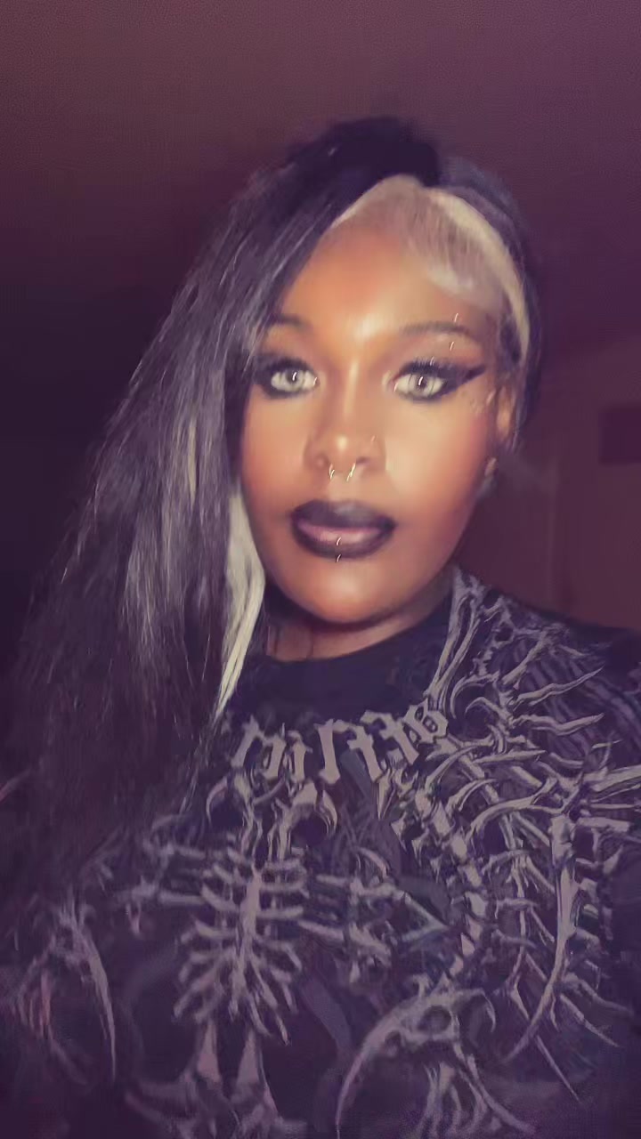 @wolfgyaal