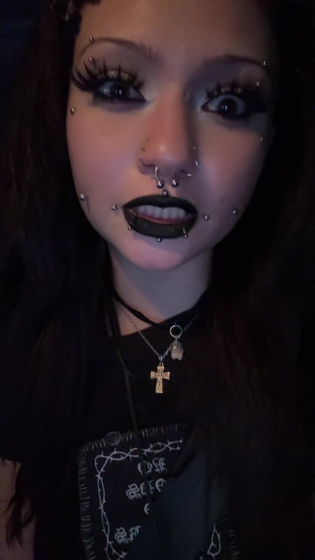 @miss.porcelain_