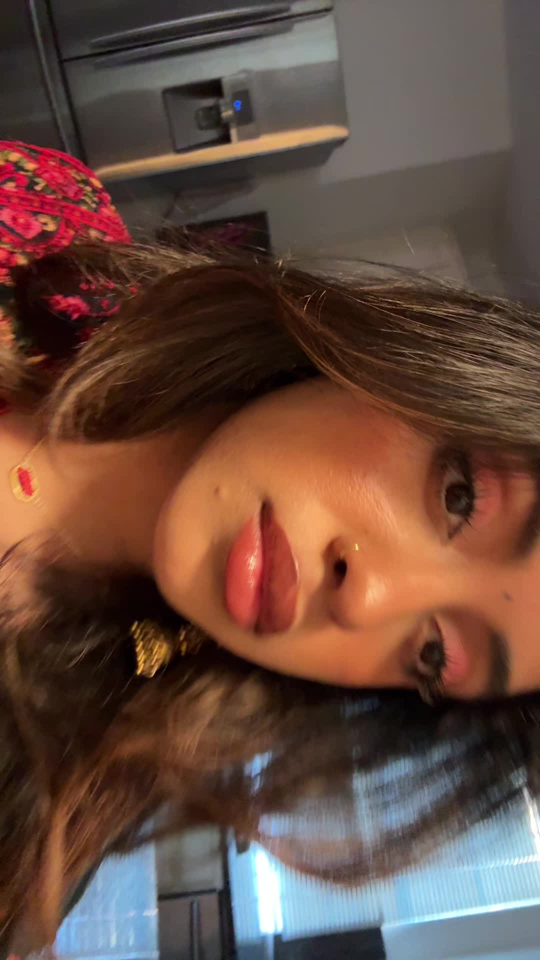 @️